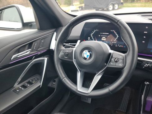 Used 2025 BMW X1 xDrive28i image 7
