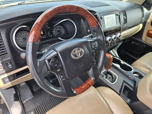 Certified 2022 Toyota Sequoia Platinum AWD/4WD image 12