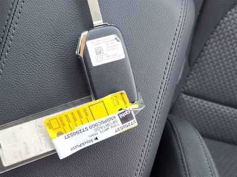 New 2025 Kia Sportage LX image 30