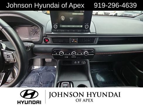 Used 2024 Honda Pilot Sport image 31