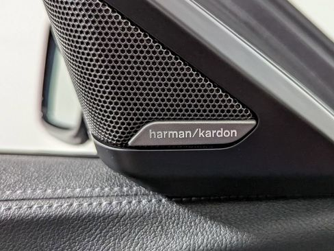 Used 2024 BMW Z4 M40i w/ Premium Package image 18