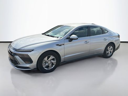 Used 2025 Hyundai Sonata SE image 7