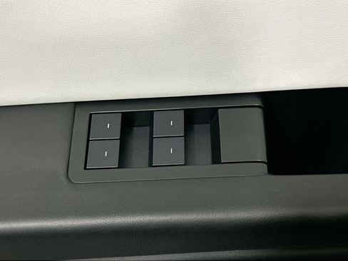 Used 2024 Tesla Cybertruck AWD Crew Cab image 16