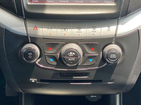 Used 2013 Dodge Journey Crew FWD image 23
