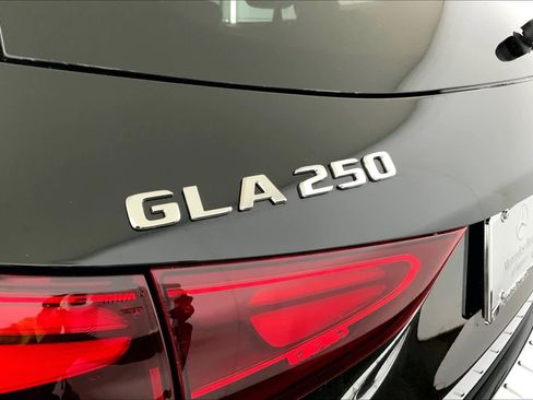 New 2025 Mercedes-Benz GLA 250 4MATIC image 7