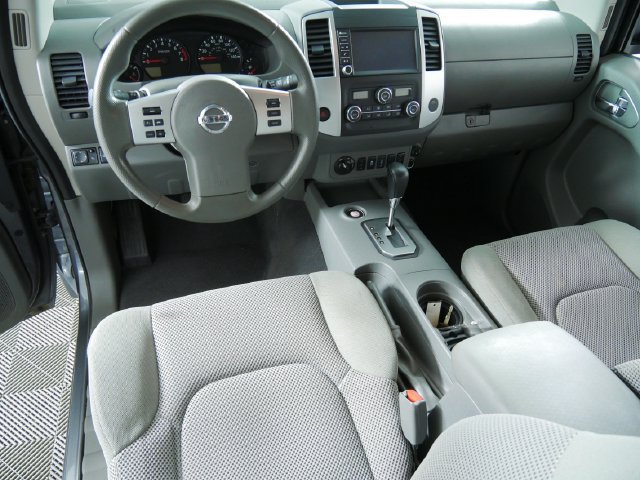 Used 2021 Nissan Frontier SV AWD/4WD image 4