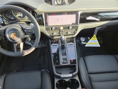 New 2025 Porsche Macan image 13