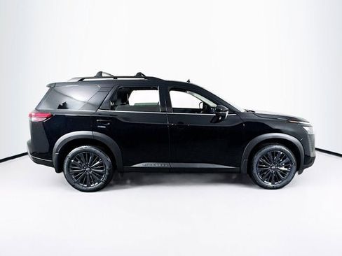 New 2026 Nissan Pathfinder SL w/ SL Premium Package AWD/4WD image 4