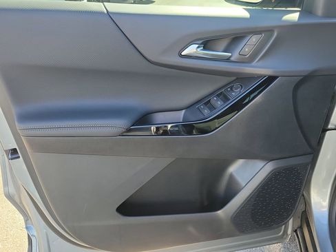 Used 2026 Chevrolet Equinox LT image 19