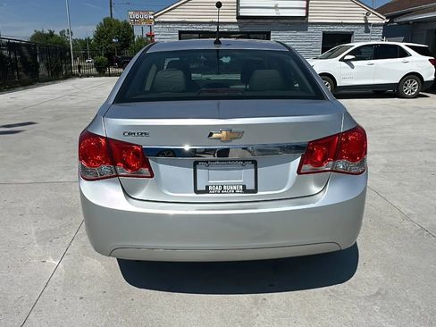 Used 2012 Chevrolet Cruze LS w/ Connectivity Package FWD image 6