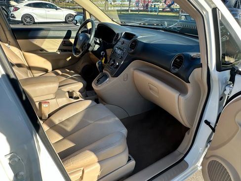 Used 2007 Kia Rondo EX w/ Premium Pkg image 23