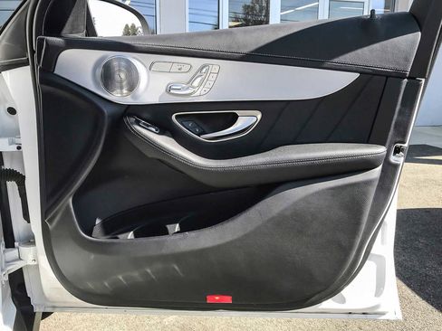 Certified 2017 Mercedes-Benz GLC 43 AMG 4MATIC image 27