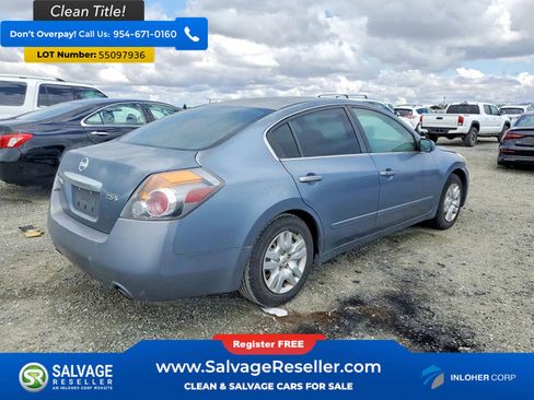 Used 2010 Nissan Altima Sedan FWD image 4