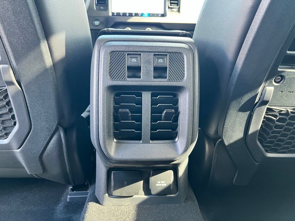 New 2026 Ford Bronco Badlands AWD/4WD image 15