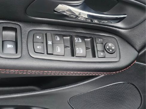 Used 2016 Dodge Grand Caravan R/T w/ Safety Sphere Group image 29