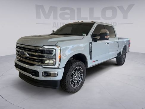 Certified 2025 Ford F350 Platinum w/ Platinum Plus Package AWD/4WD image 1