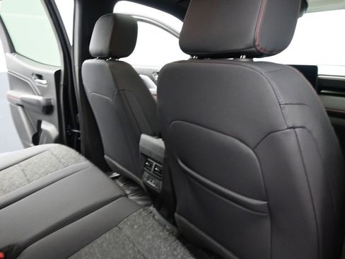 Used 2025 Chevrolet Colorado Z71 w/ Midnight Edition image 24