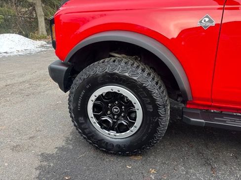 Certified 2022 Ford Bronco Outer Banks w/ Sasquatch Package image 42