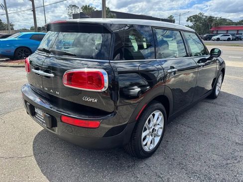 Used 2017 MINI Cooper Clubman image 4