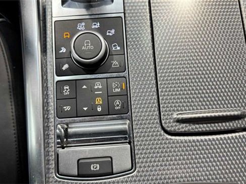 Used 2017 Land Rover Range Rover Sport SVR image 29