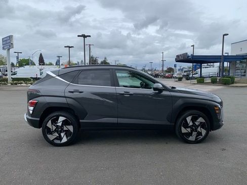New 2026 Hyundai Kona Limited AWD/4WD image 8