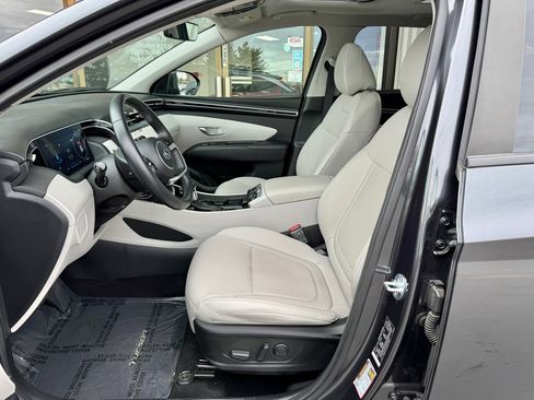 Used 2024 Hyundai Tucson SEL w/ Convenience Package image 3
