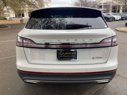 Used 2022 Lincoln Nautilus Reserve image 3