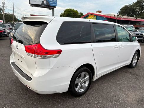 Used 2012 Toyota Sienna LE FWD image 5