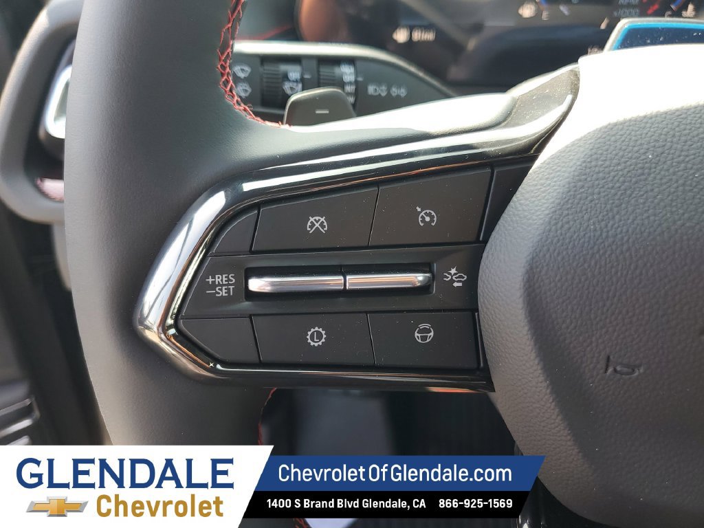 New 2026 Chevrolet Traverse RS w/ LPO, Floor Liner Package FWD image 31