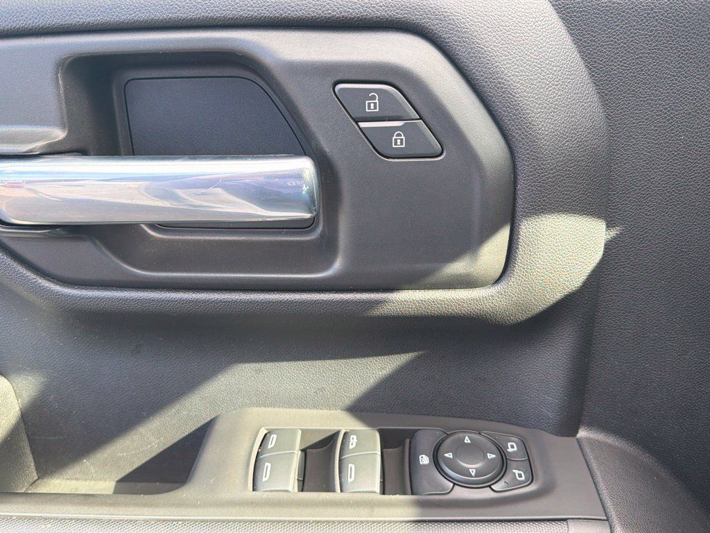 Used 2021 Chevrolet Silverado 1500 Custom w/ LPO, Dark Essentials Package AWD/4WD image 23