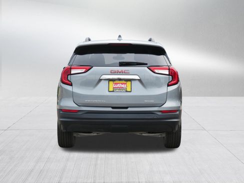 Used 2024 GMC Terrain SLE w/ Driver Convenience Package AWD/4WD image 6