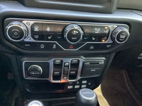 Used 2021 Jeep Gladiator Sport AWD/4WD image 33