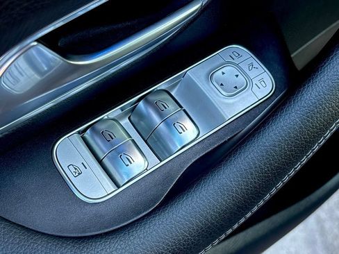 Used 2025 Mercedes-Benz GLE 450 4MATIC image 15