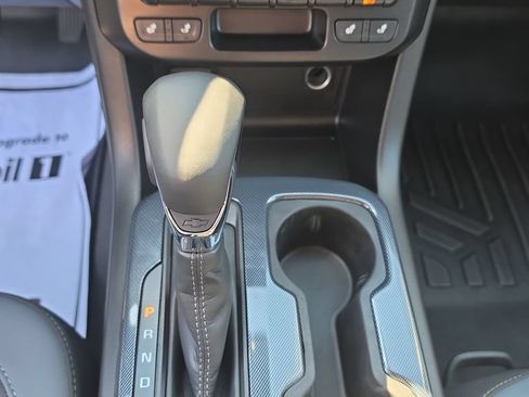 Used 2022 Chevrolet Colorado Z71 AWD/4WD image 26