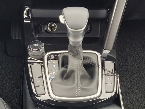 New 2026 Kia Seltos S FWD image 17