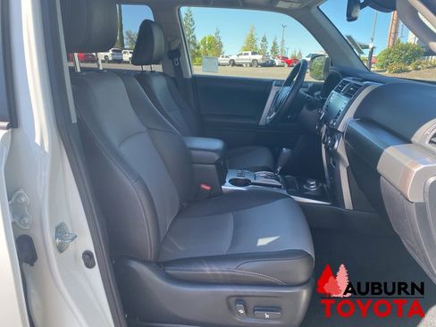 Used 2022 Toyota 4Runner SR5 Premium w/ Moonroof Package AWD/4WD image 22
