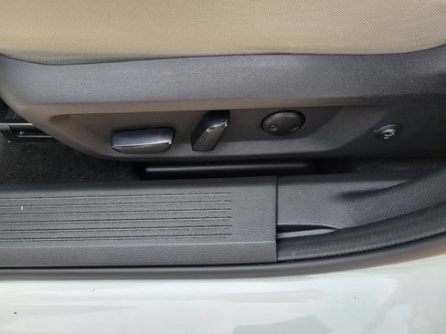 Certified 2023 Nissan Rogue SV AWD/4WD image 35