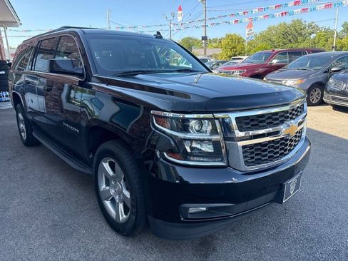 Used 2018 Chevrolet Suburban LT AWD/4WD image 3
