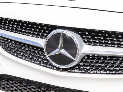 Used 2021 Mercedes-Benz C 300 Sedan image 11