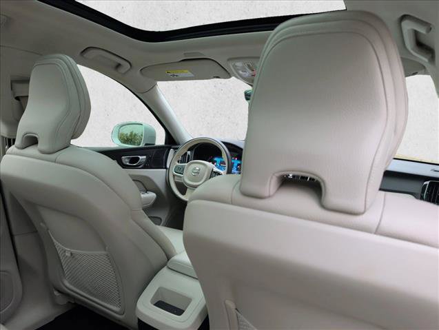 Used 2023 Volvo XC60 B5 Plus w/ Protection Package Premier FWD image 20