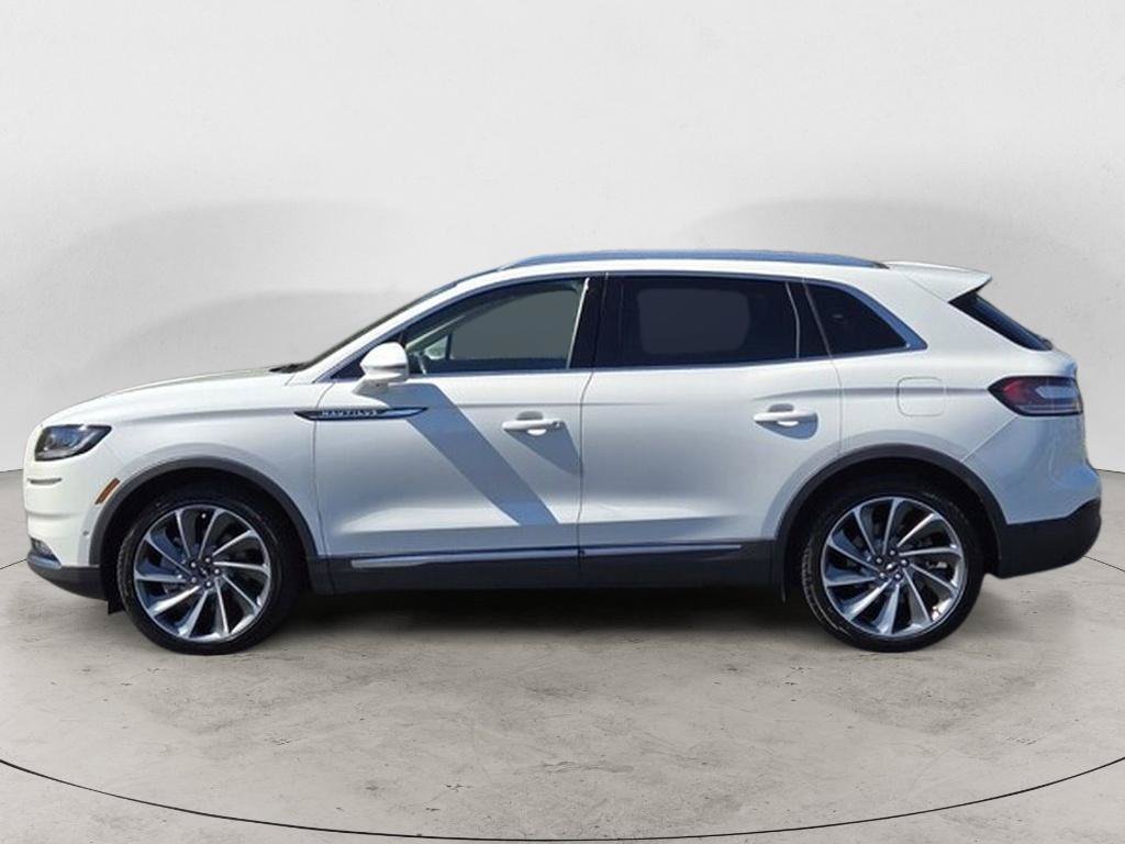 Used 2022 Lincoln Nautilus Reserve w/ Equipment Group 202A AWD/4WD image 6