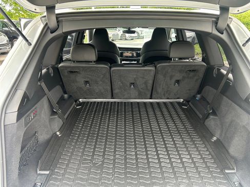 Certified 2022 Audi SQ7 Prestige AWD/4WD image 15