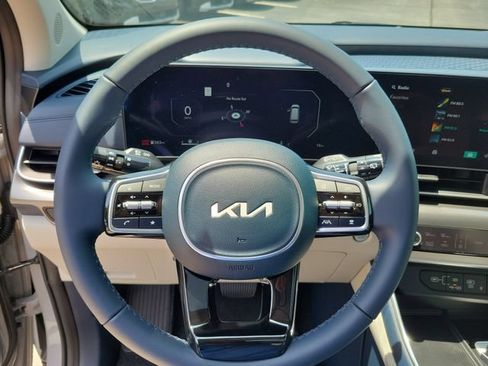 New 2026 Kia Carnival SX FWD image 17