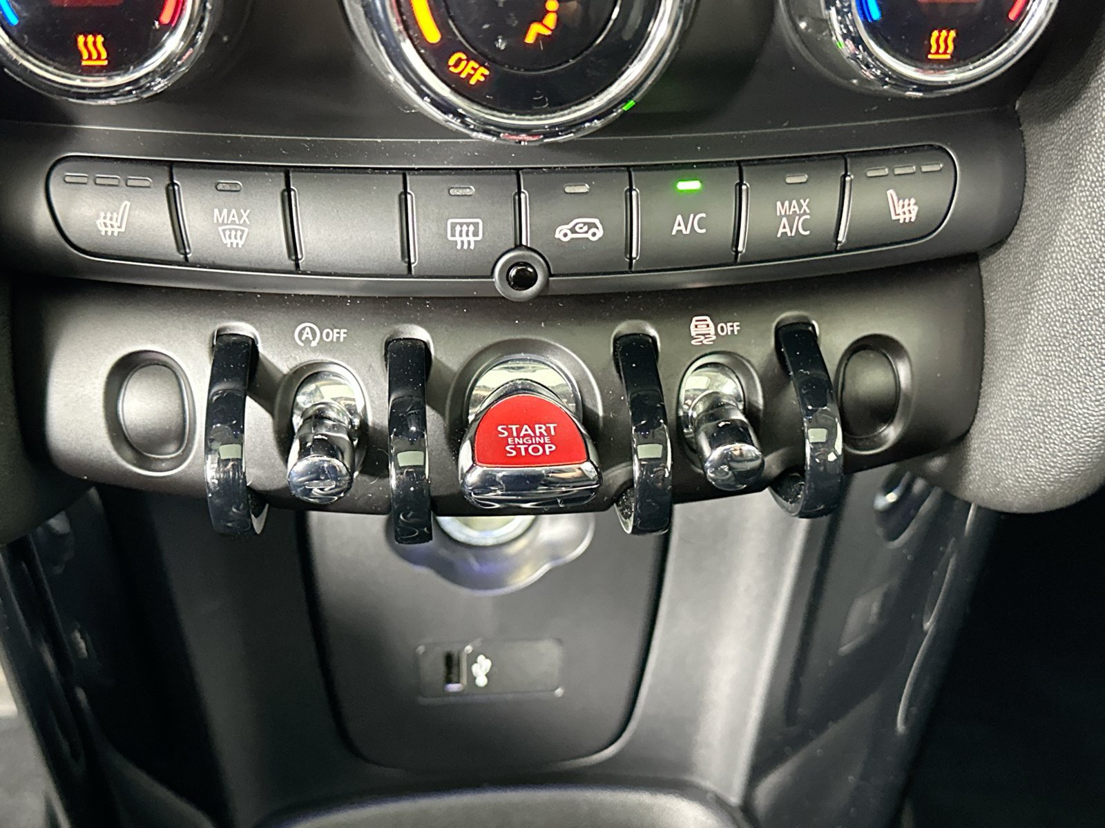Certified 2023 MINI Cooper 2-Door Hardtop FWD image 26