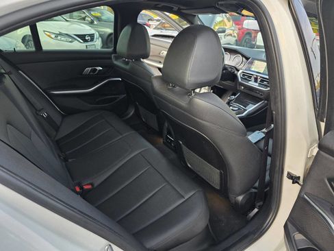 Used 2020 BMW 330i Sedan w/ Convenience Package image 13