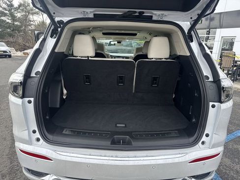 Certified 2024 Buick Enclave Avenir w/ Avenir Technology Package image 27