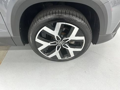 Certified 2023 Volkswagen Taos SEL AWD/4WD image 16