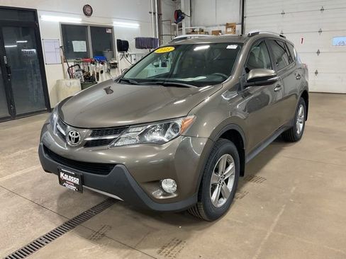 Used 2015 Toyota RAV4 XLE image 3