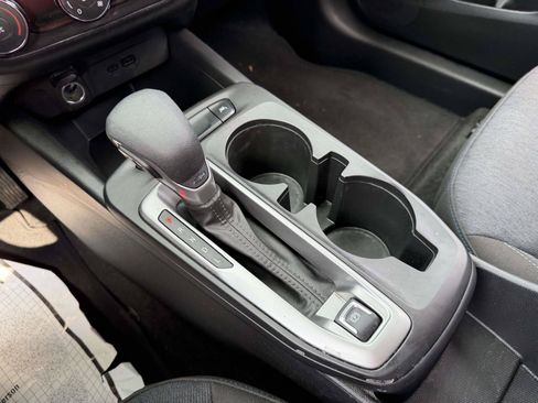 Certified 2024 Chevrolet Trax LS FWD image 15