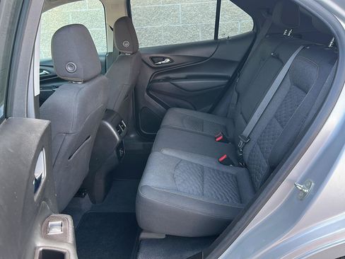 Used 2021 Chevrolet Equinox LT w/ Driver Convenience Package FWD image 27
